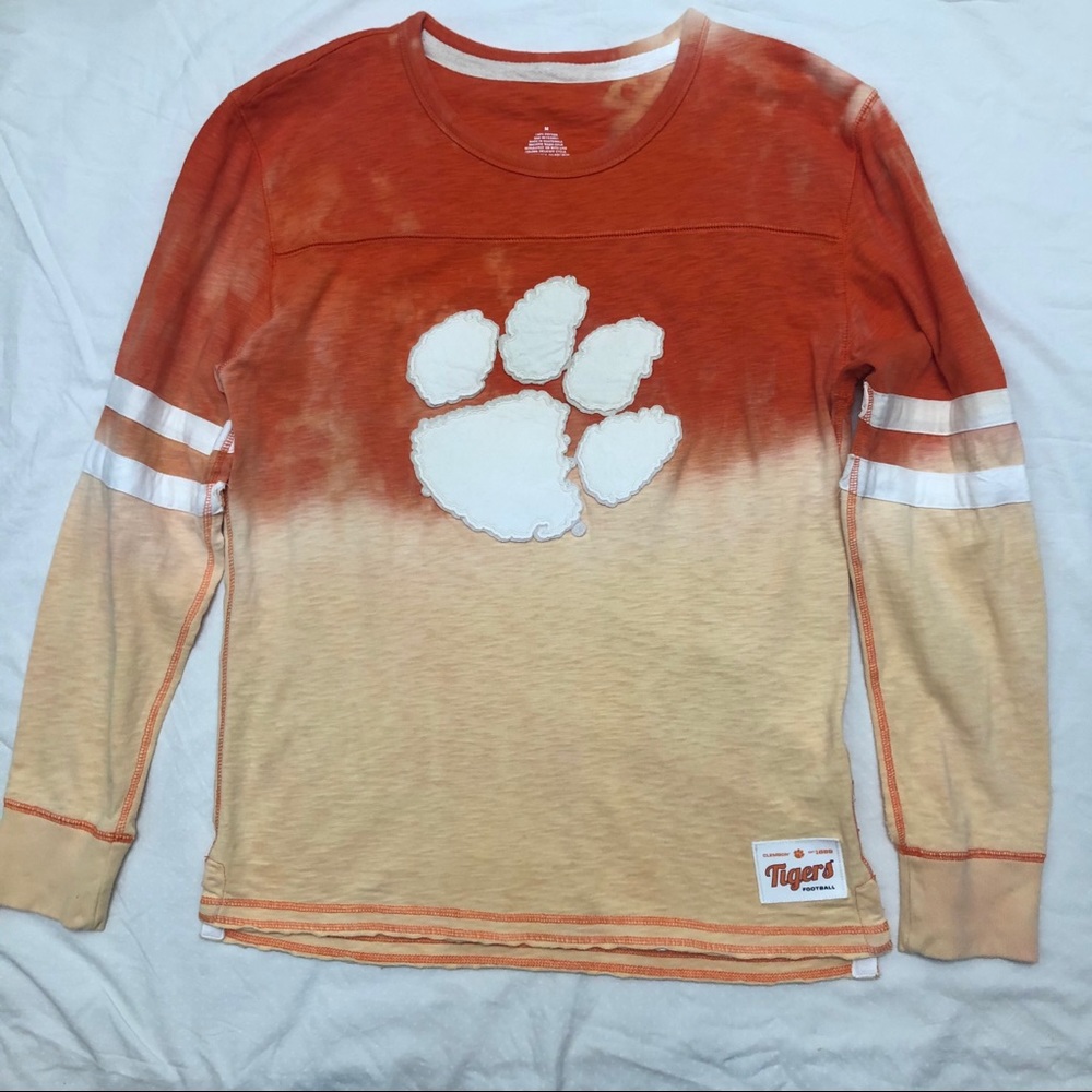 Clemson Tigers long sleeve tee. - 618